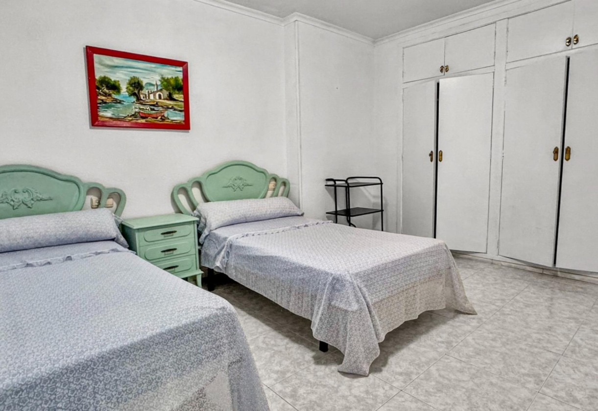 Rynek wtórny · APARTAMENTO · Torrevieja · Playa de los Locos