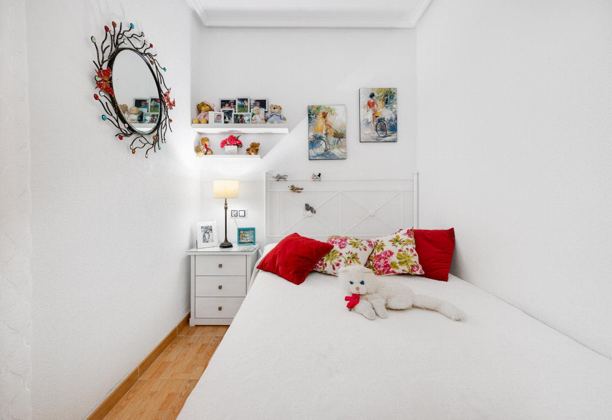 Rynek wtórny · APARTAMENTO · Torrevieja · Playa del Acequión
