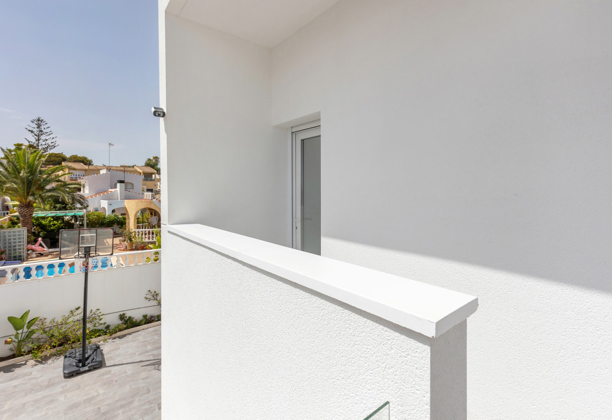 Sale · Villa · Torrevieja · Los balcones
