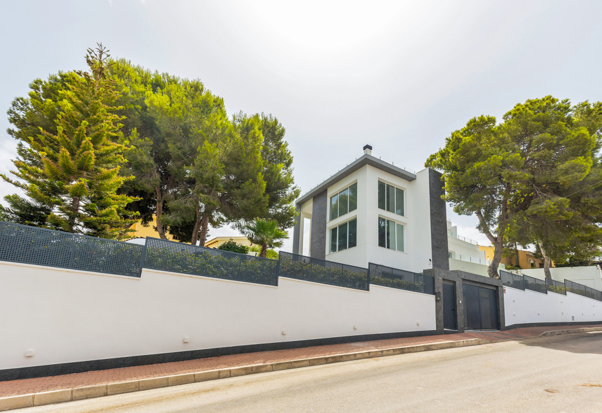 Sale · Villa · Torrevieja · Los balcones