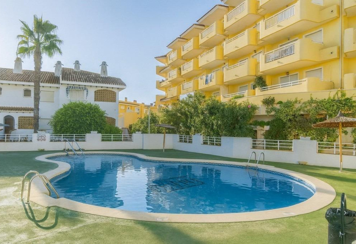 Rynek wtórny · terraced house · Dehesa de campoamor · Campoamor