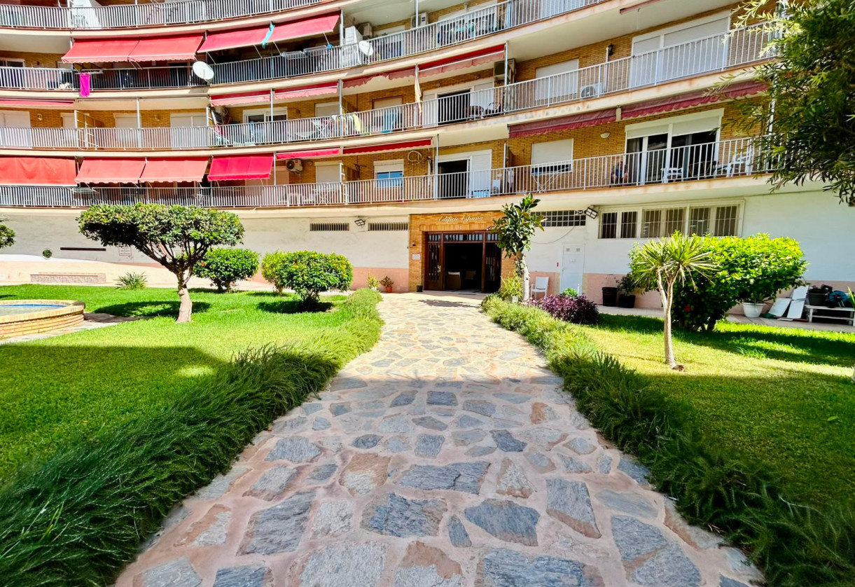 Rynek wtórny · APARTAMENTO · Torrevieja · Playa de los Locos
