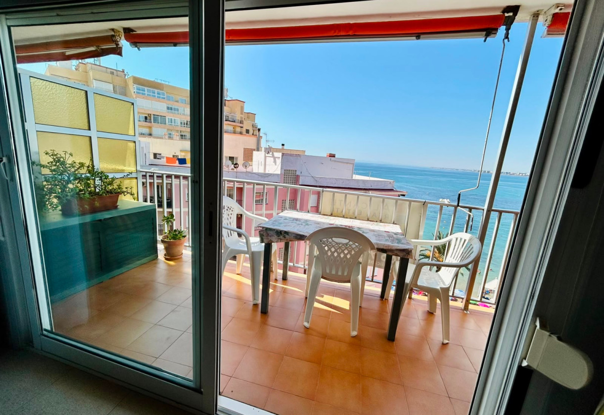 Rynek wtórny · APARTAMENTO · Torrevieja · Playa de los Locos