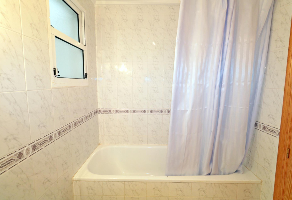 Rynek wtórny · Apartment · Torrevieja · Playa del cura