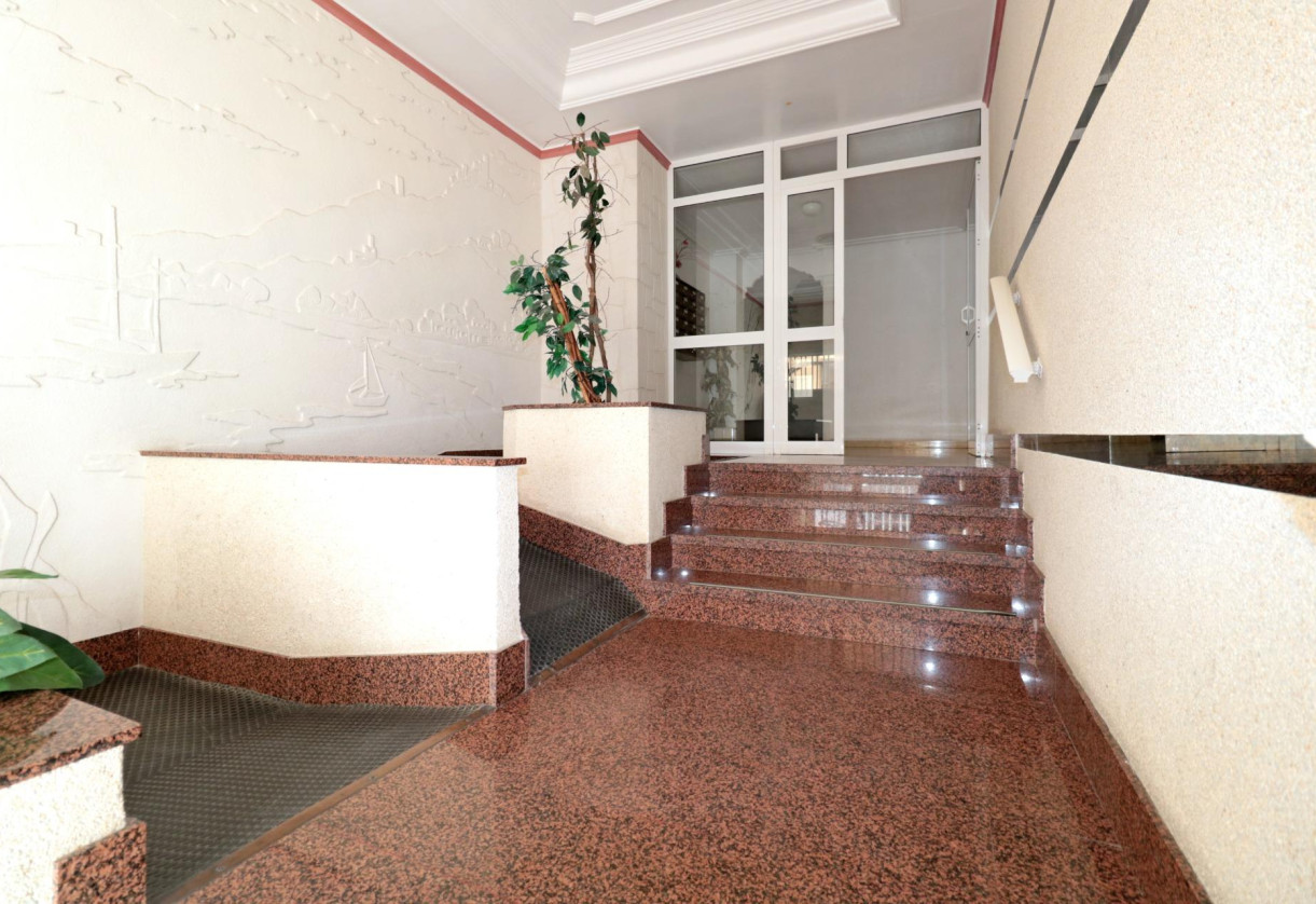 Rynek wtórny · Apartment · Torrevieja · Playa del cura
