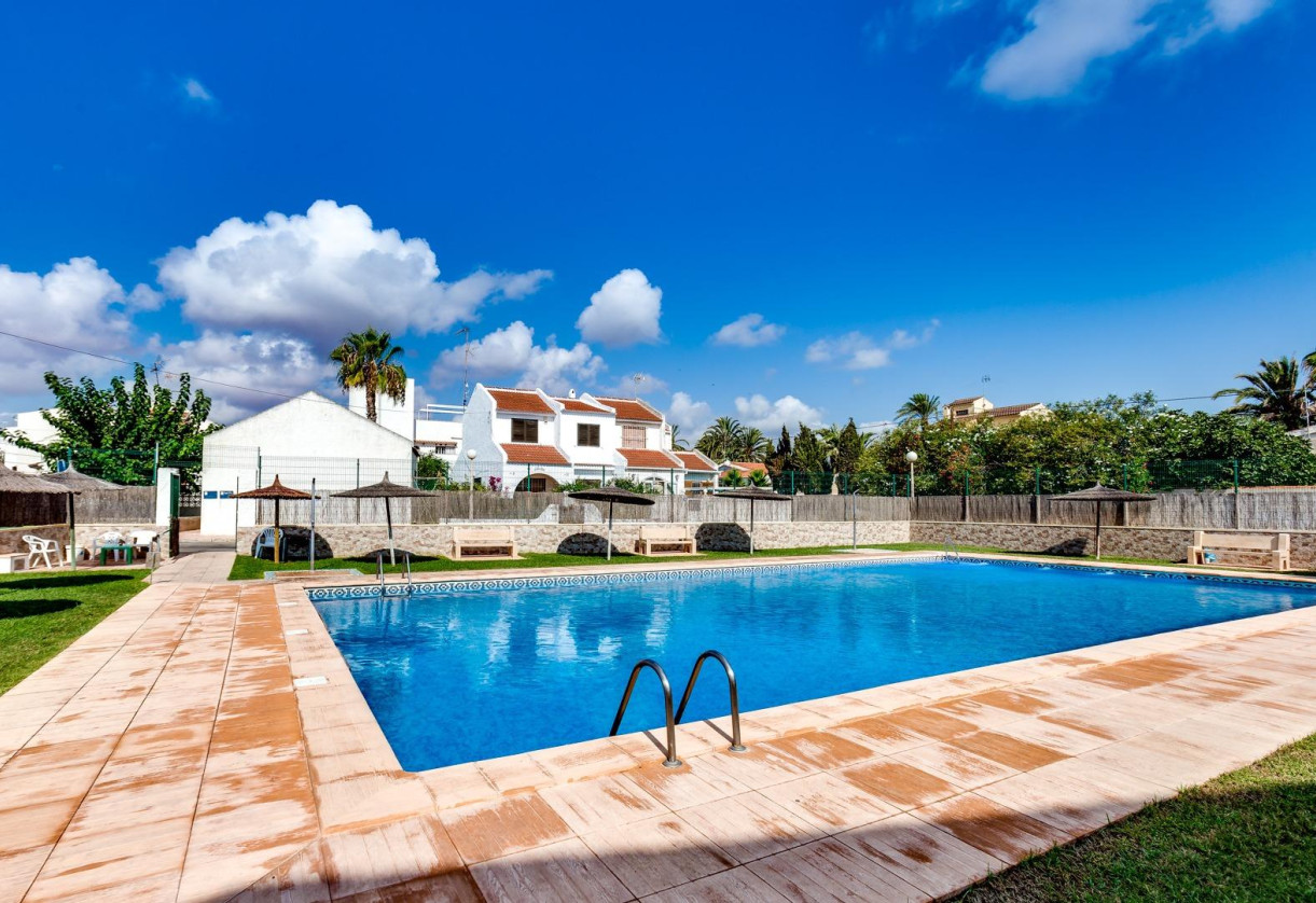 Rynek wtórny · Villa · Torrevieja · Calas blanca