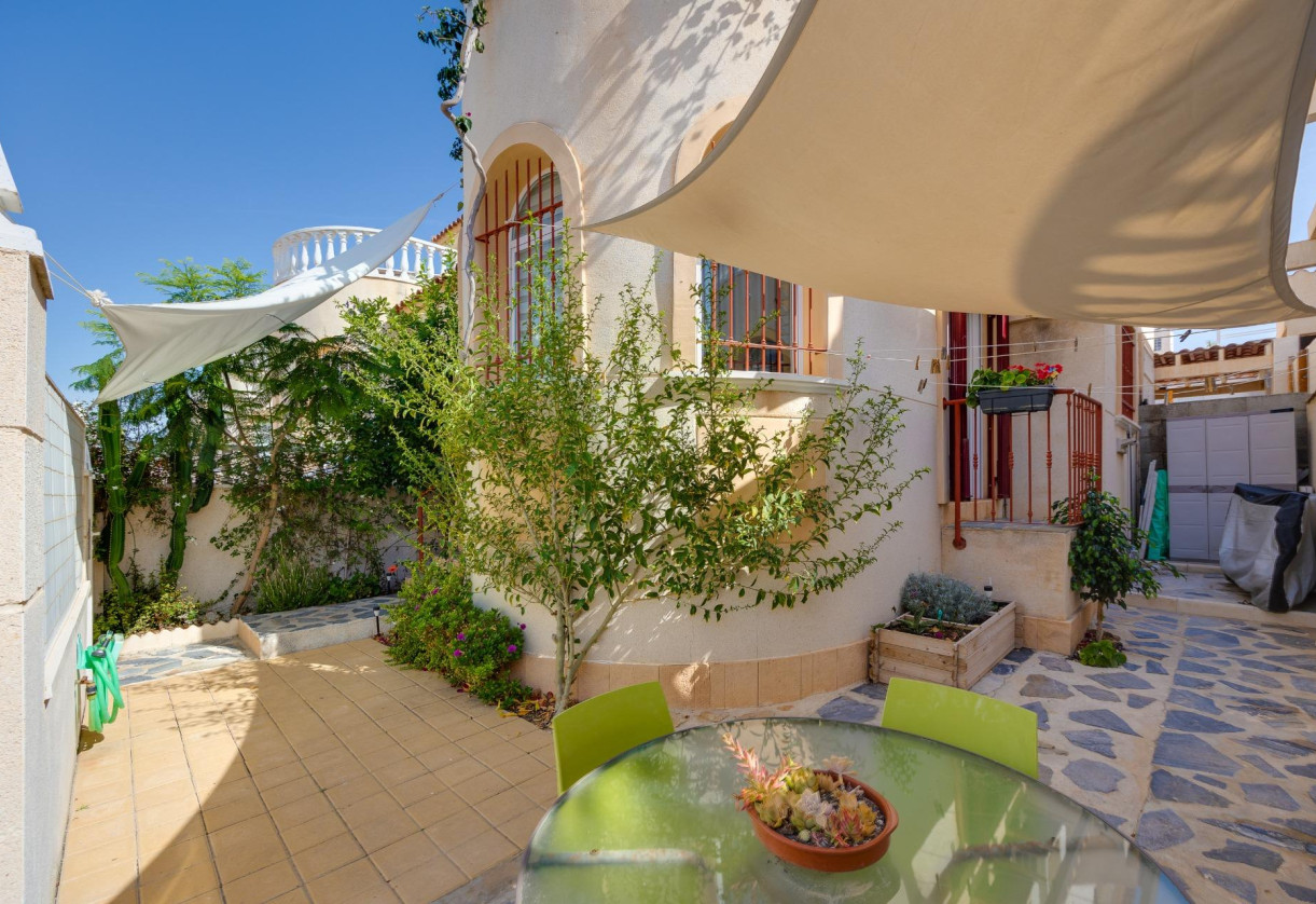 Rynek wtórny · Villa · Torrevieja · Aguas Nuevas
