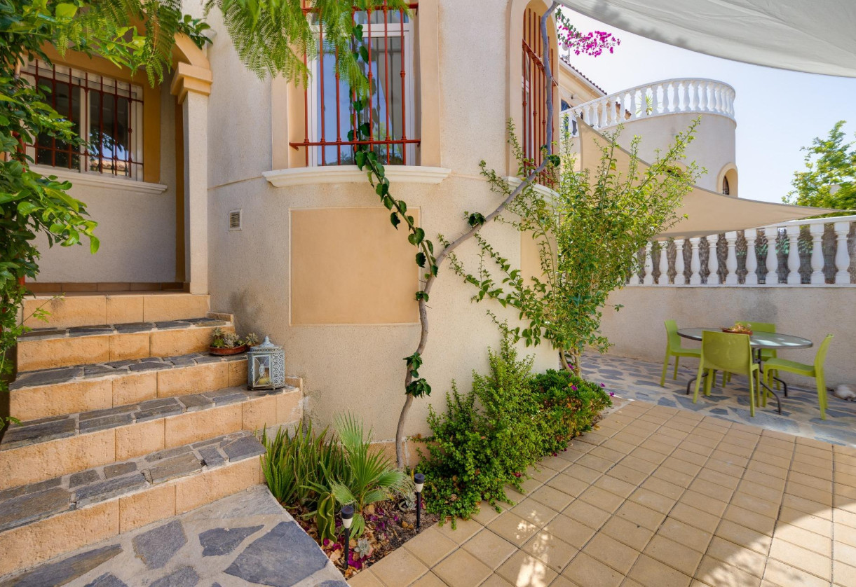 Rynek wtórny · Villa · Torrevieja · Aguas Nuevas