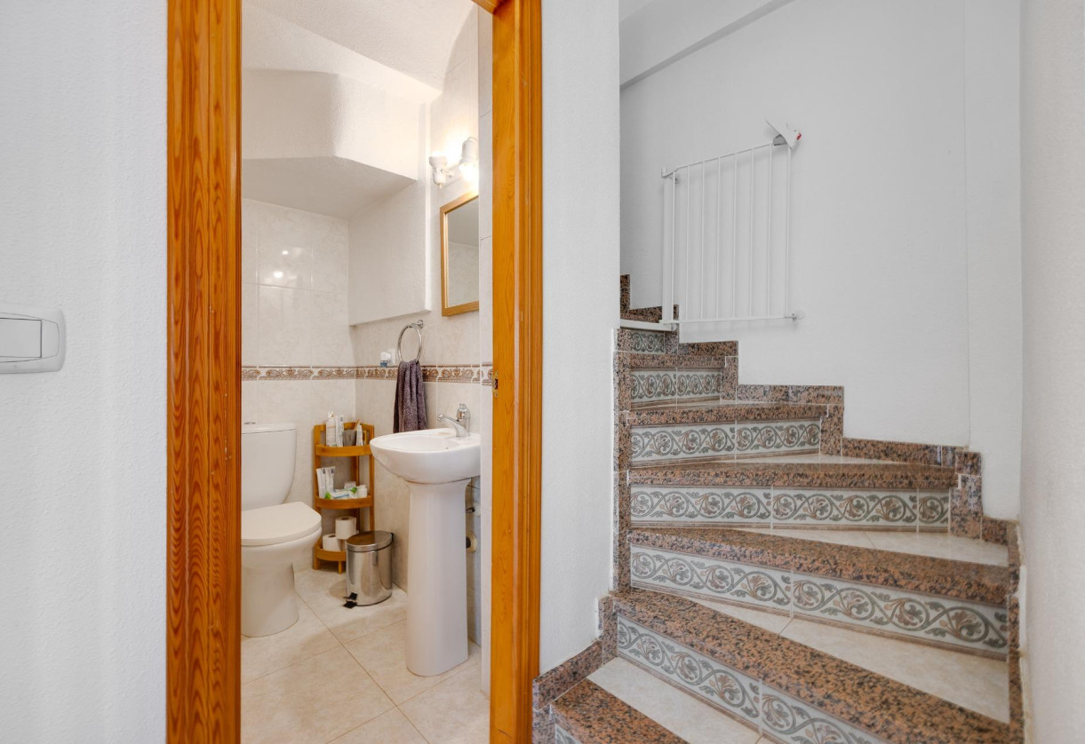 Rynek wtórny · Villa · Torrevieja · Aguas Nuevas