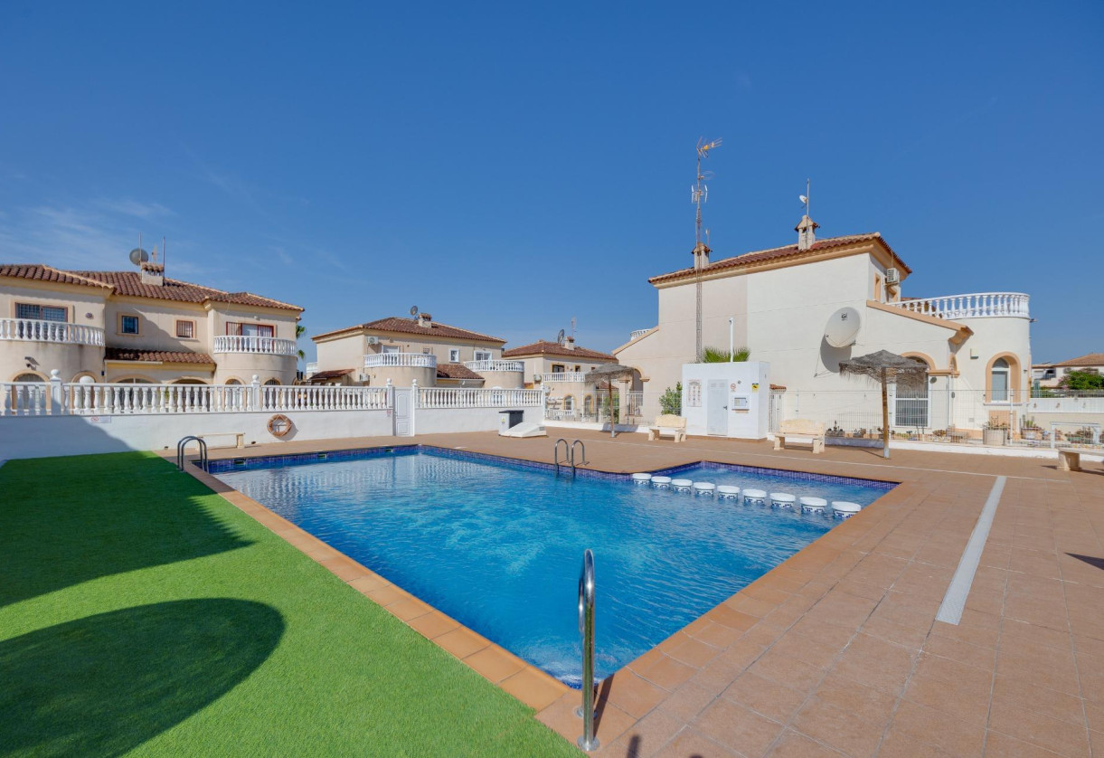 Rynek wtórny · Villa · Torrevieja · Aguas Nuevas