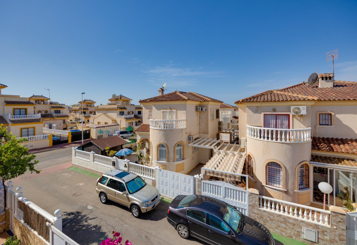 Rynek wtórny · Villa · Torrevieja · Aguas Nuevas