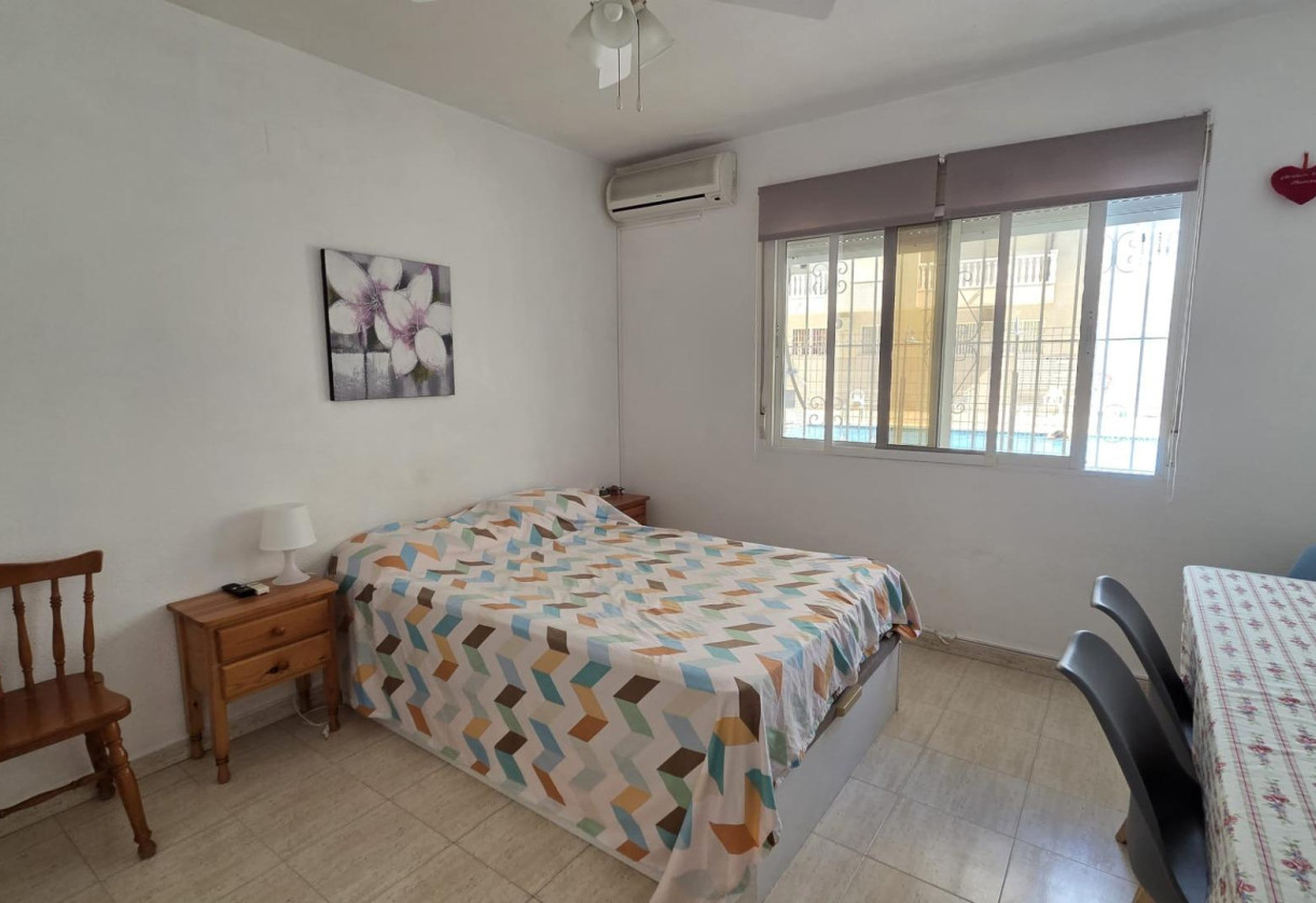 Rynek wtórny · Apartment · Torrevieja · Playa del cura