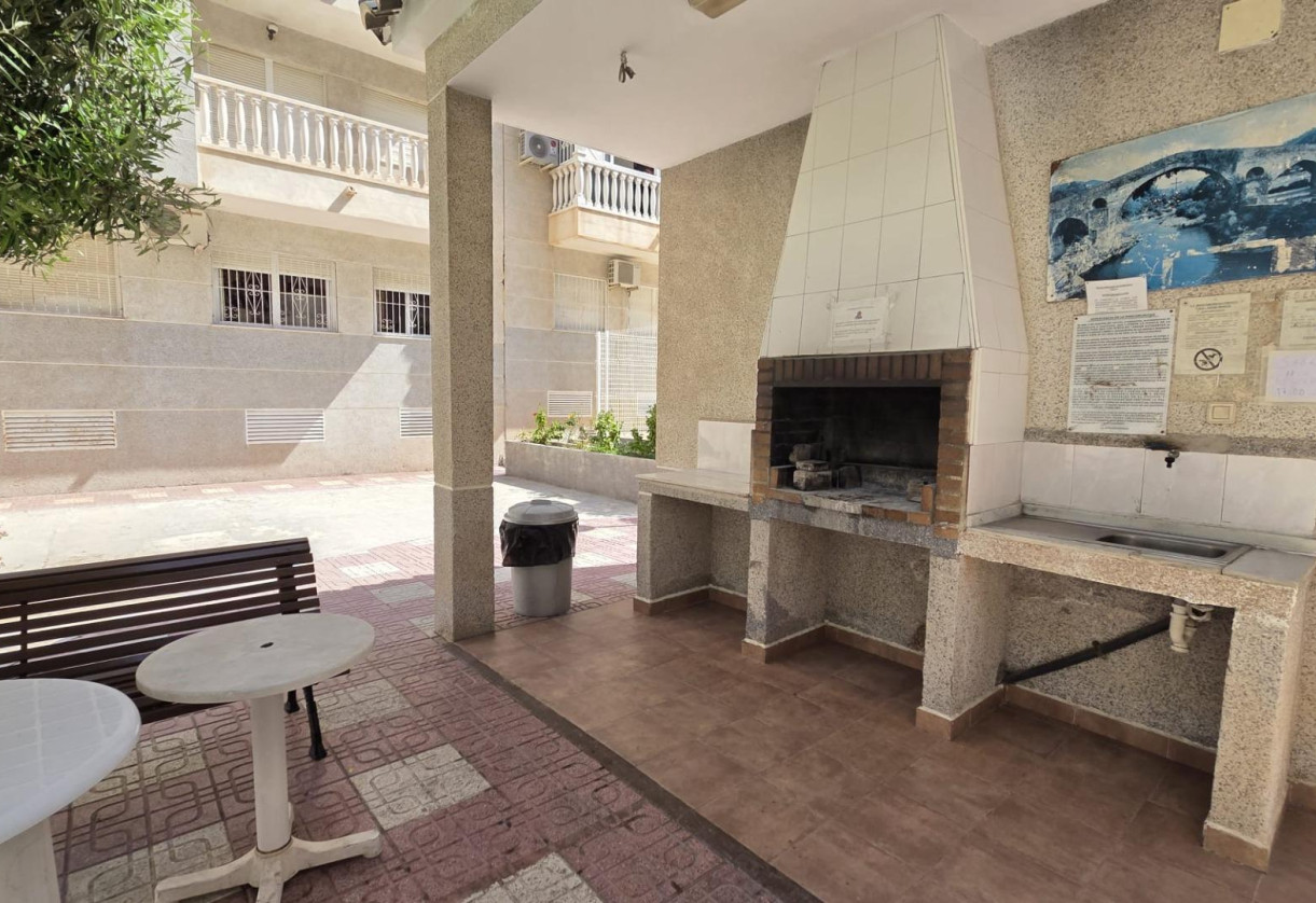 Rynek wtórny · Apartment · Torrevieja · Playa del cura