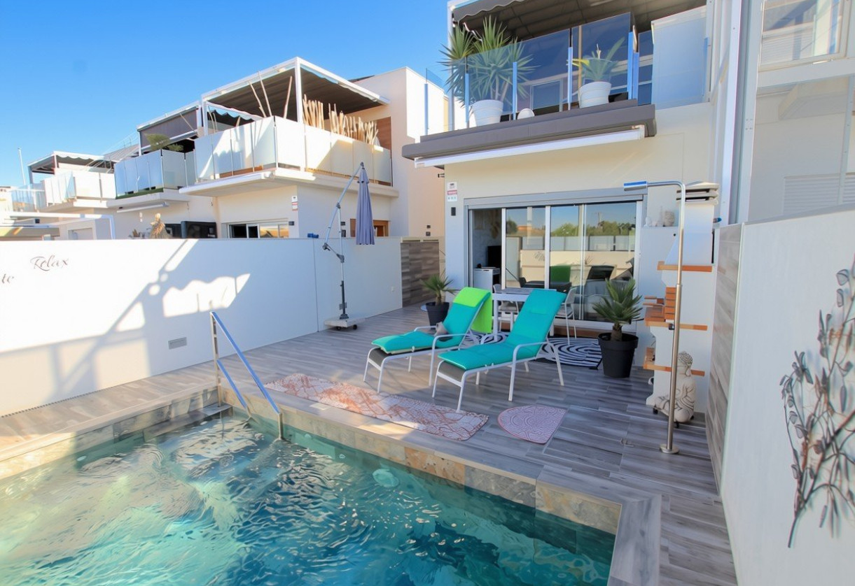 Sale · Villa · Daya Vieja