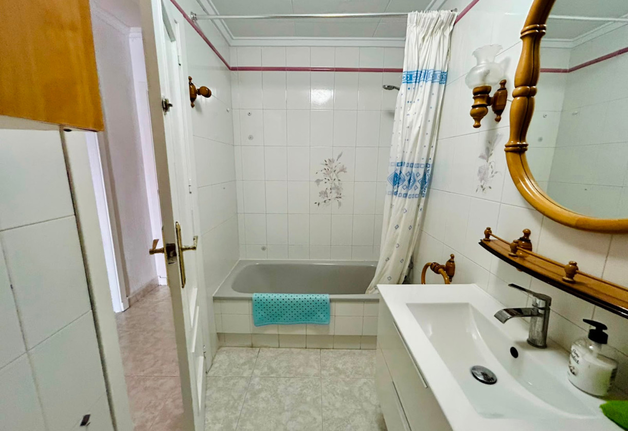 Sale · Apartment · Torrevieja · Playa de los Locos