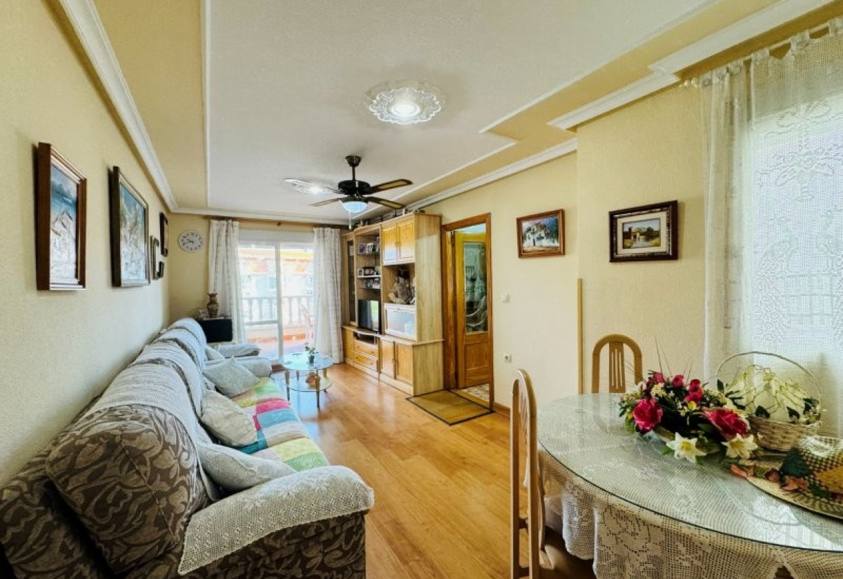 Reventa · Apartment · La Mata