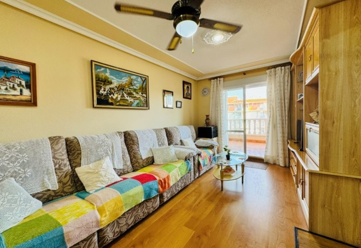 Reventa · Apartment · La Mata