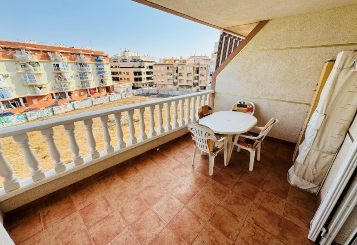 Reventa · Apartment · La Mata