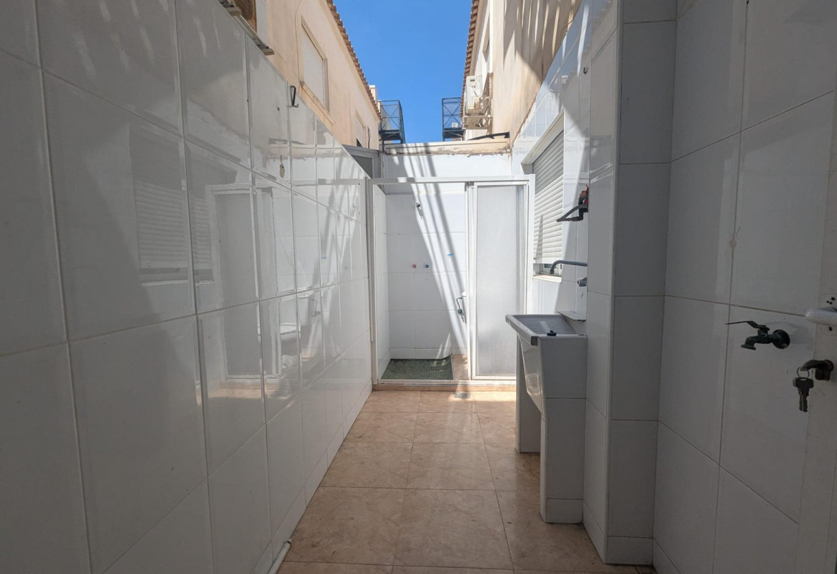 Sale · Bungalow · Torrevieja · Centro