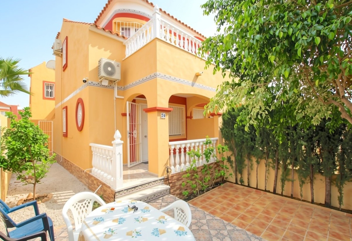 Sale · Townhouse · Villamartin
