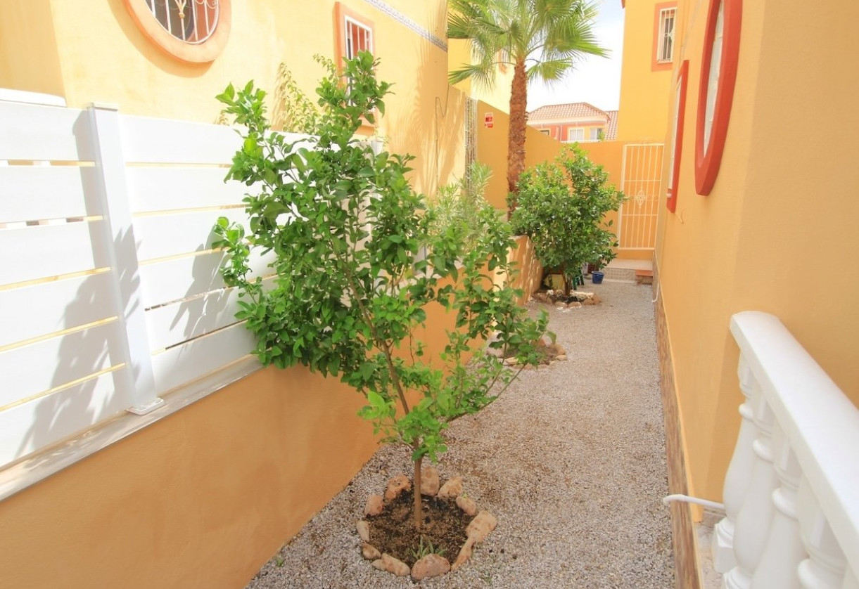 Sale · Townhouse · Villamartin