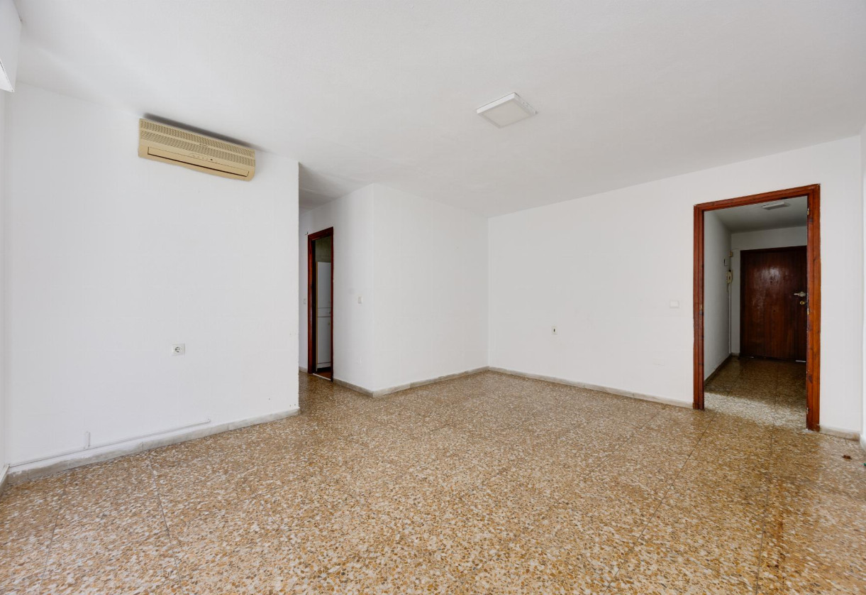 Sale · APARTAMENTO · Torrevieja · Playa del Acequión