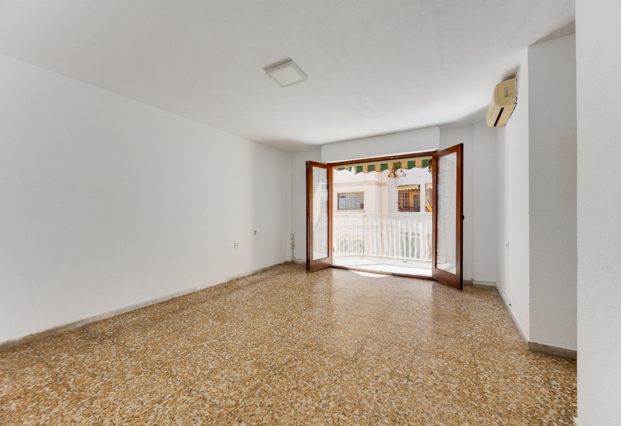 Sale · APARTAMENTO · Torrevieja · Playa del Acequión