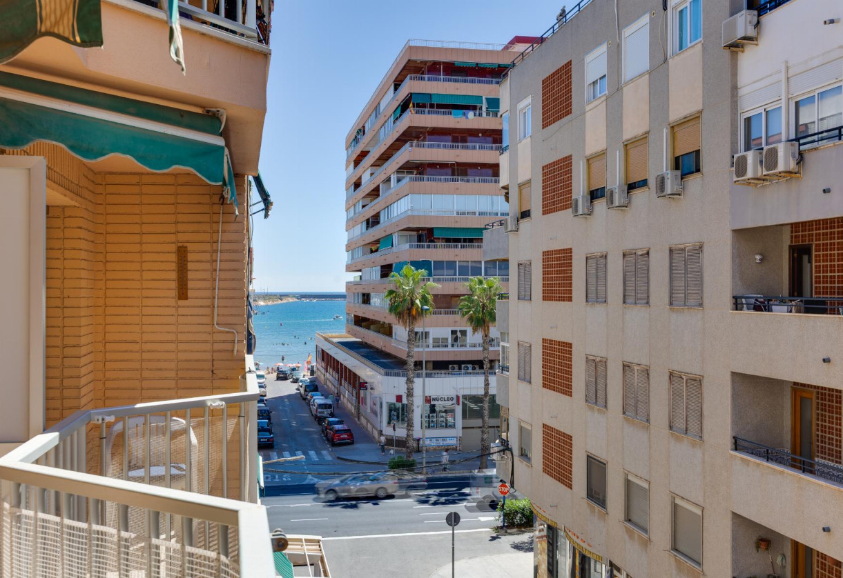 Sale · APARTAMENTO · Torrevieja · Playa del Acequión