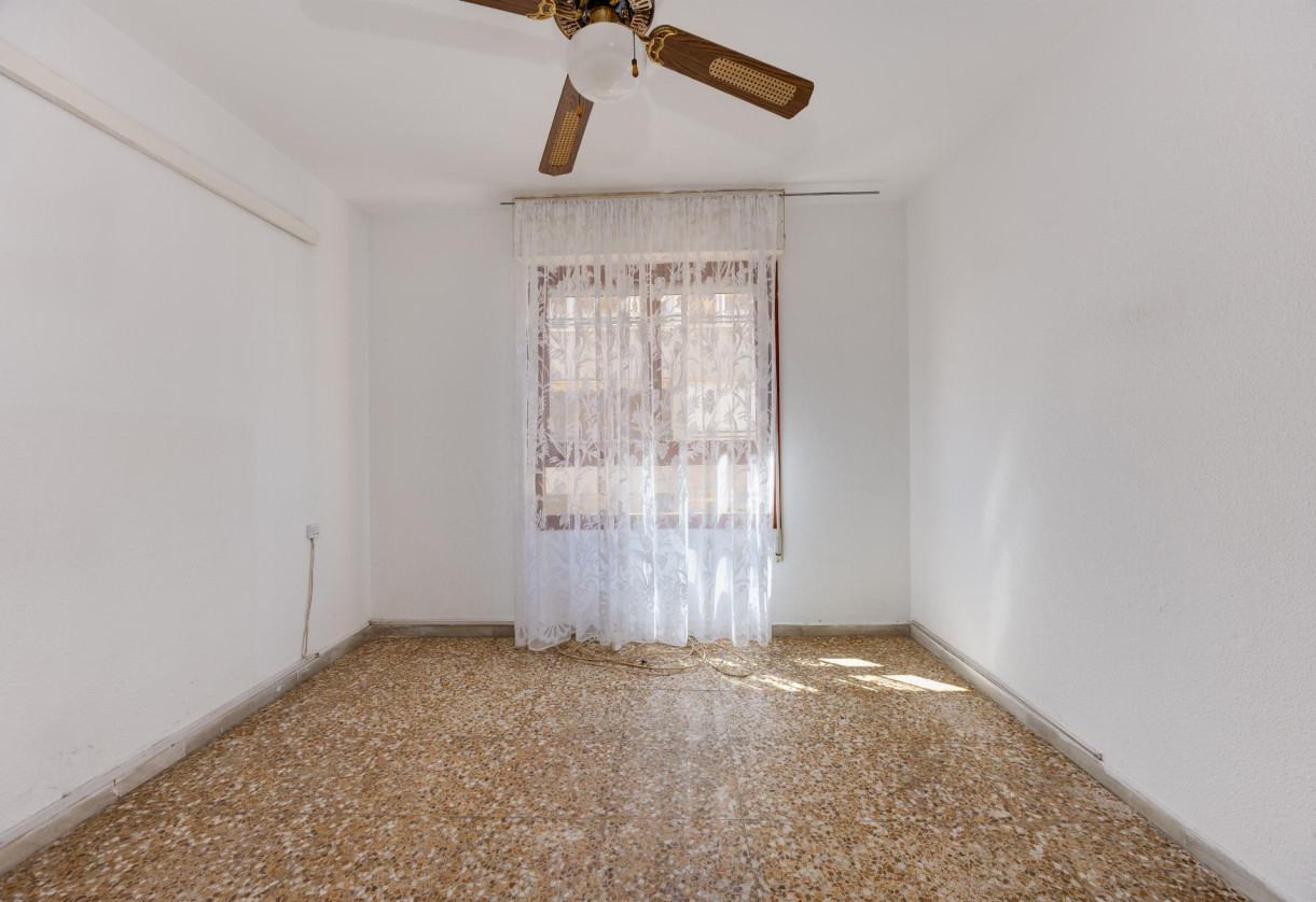 Sale · APARTAMENTO · Torrevieja · Playa del Acequión
