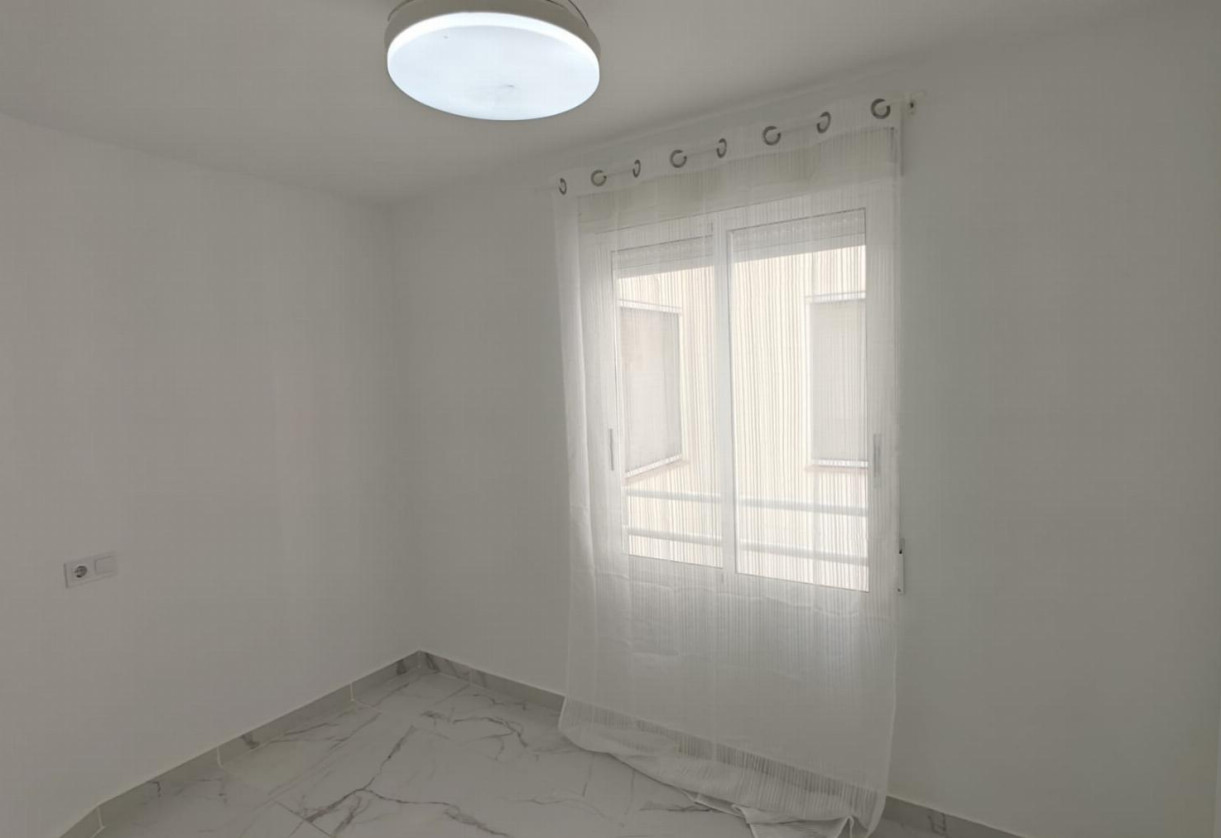 Sale · APARTAMENTO · Torrevieja · Acequion