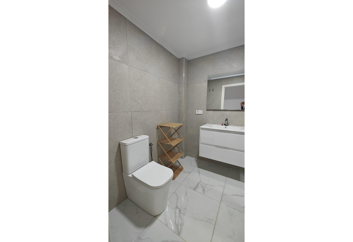 Sale · APARTAMENTO · Torrevieja · Acequion