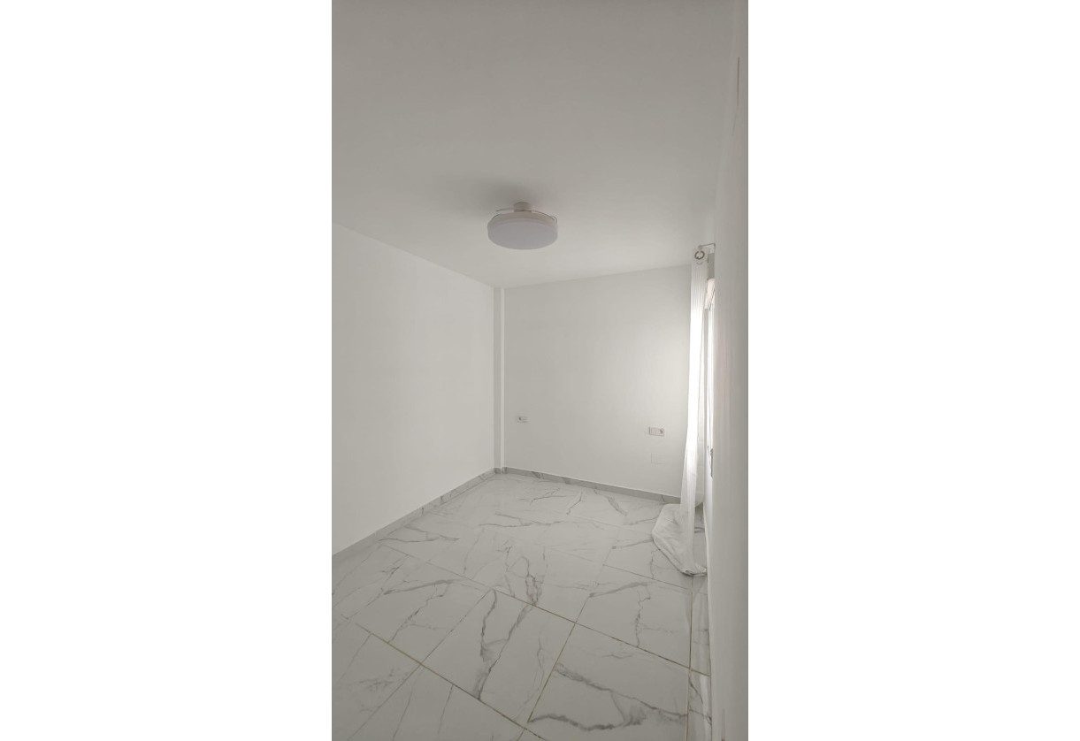 Sale · APARTAMENTO · Torrevieja · Acequion