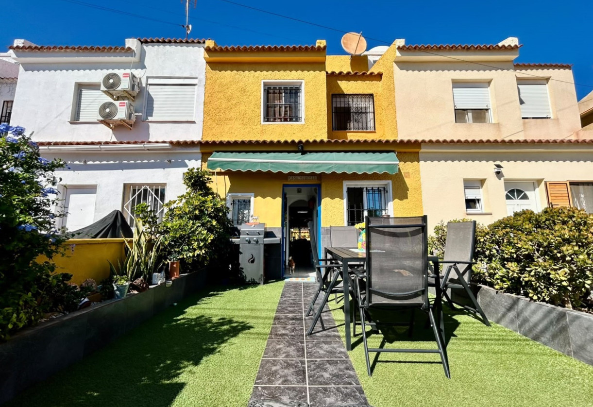 Sale · Townhouse · Torrevieja · LA SIESTA