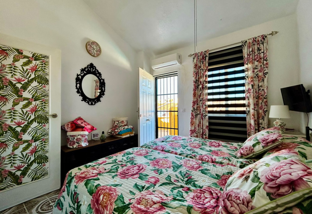 Sale · Townhouse · Torrevieja · LA SIESTA