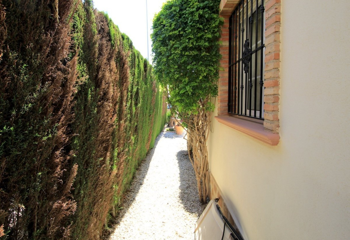 Sale · Villa · Guardamar - El Raso