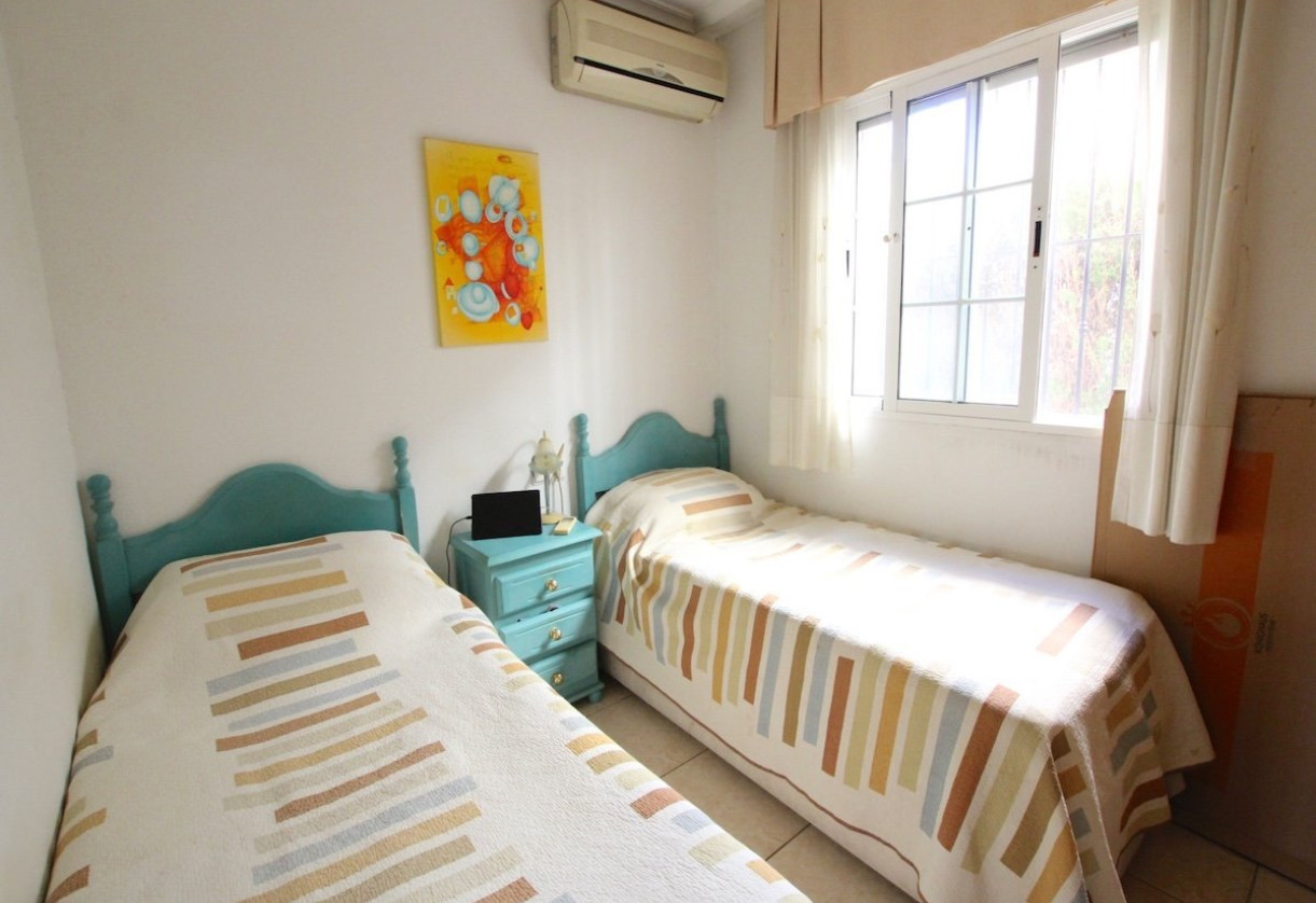 Sale · Villa · Guardamar - El Raso