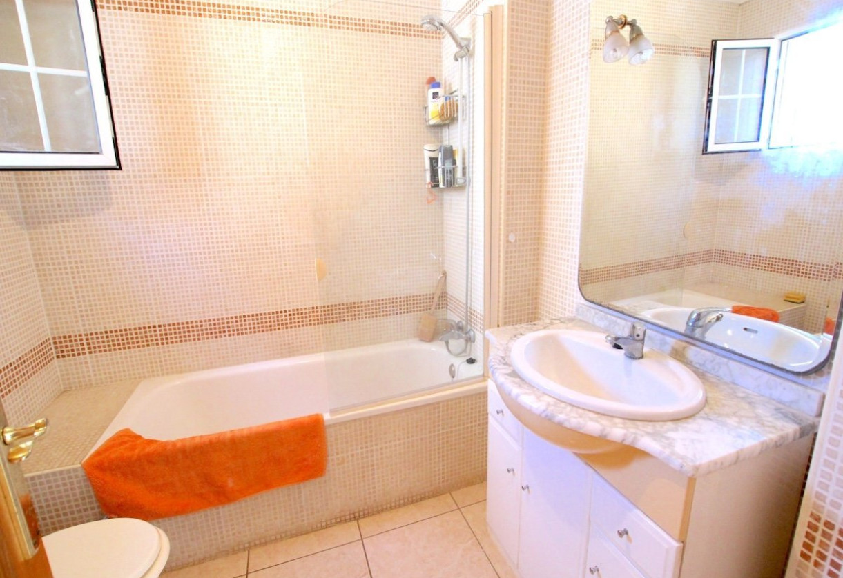 Sale · Villa · Guardamar - El Raso