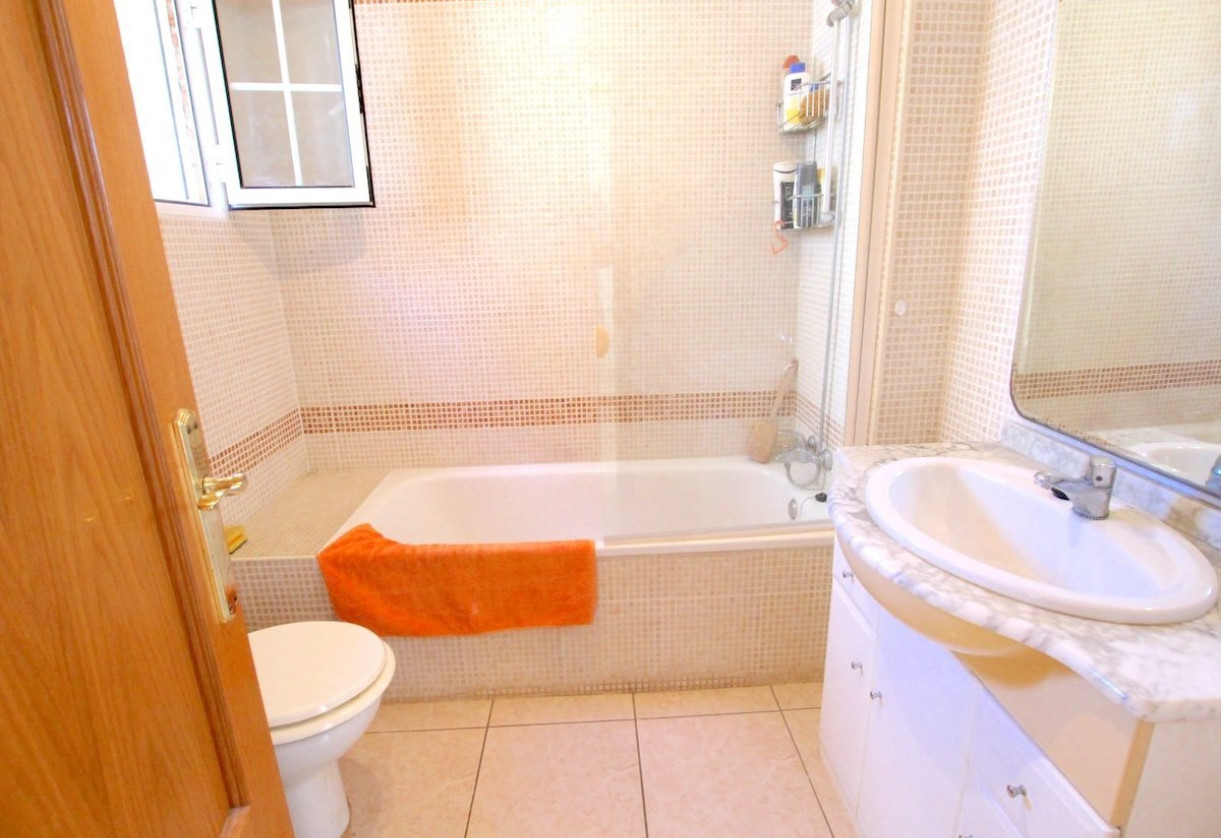 Sale · Villa · Guardamar - El Raso