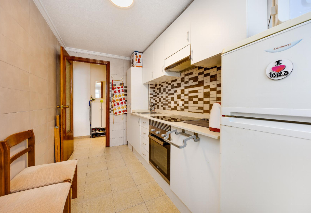 Rynek wtórny · APARTAMENTO · Torrevieja · Playa del Acequión