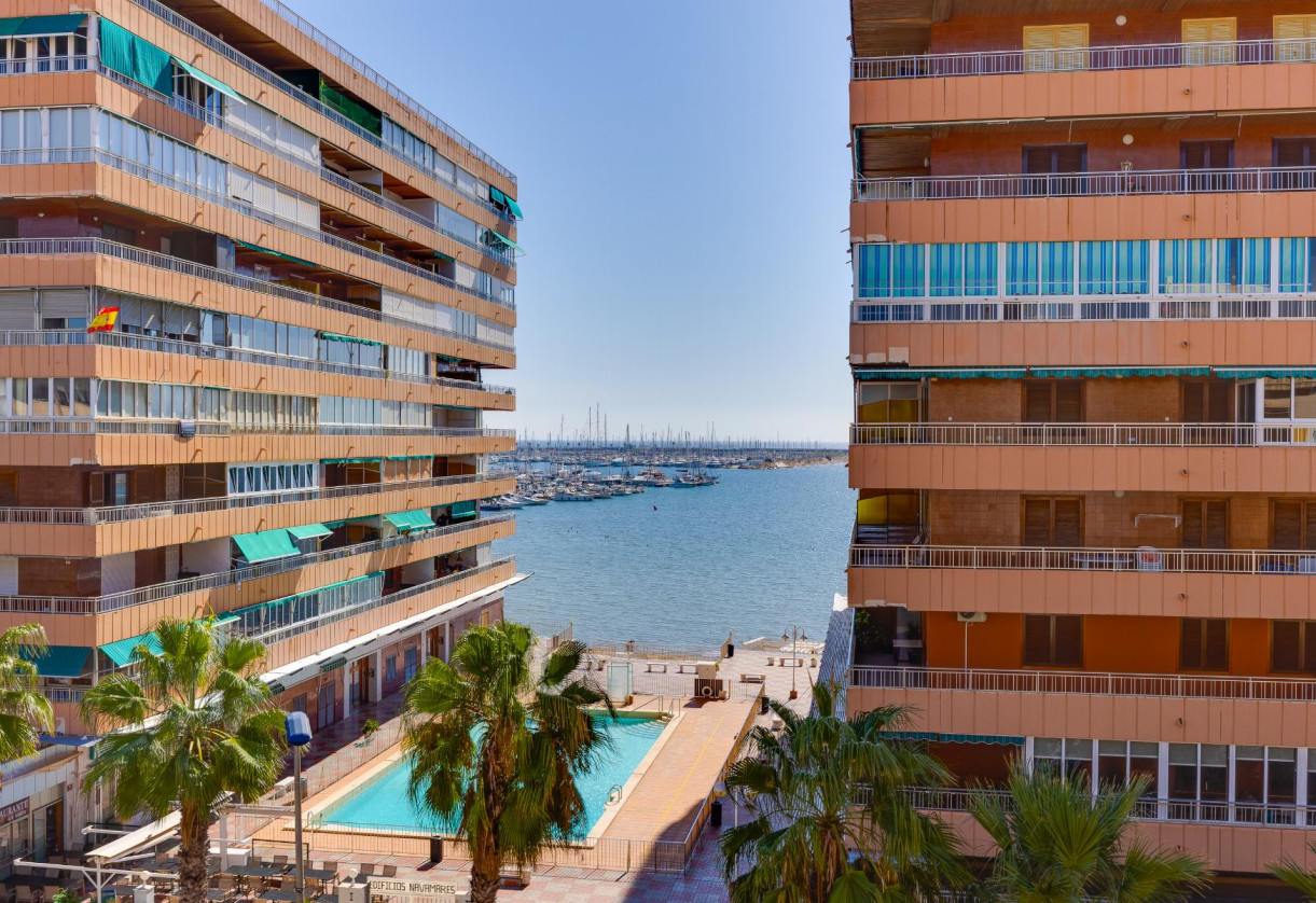 Rynek wtórny · APARTAMENTO · Torrevieja · Playa del Acequión