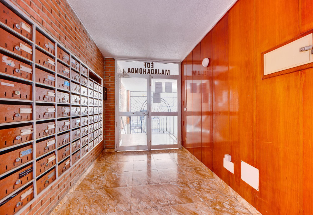 Rynek wtórny · APARTAMENTO · Torrevieja · Playa del Acequión