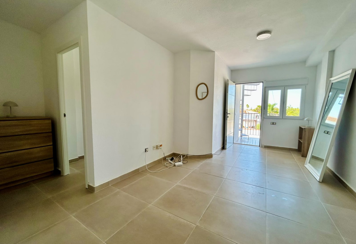 Rynek wtórny · Apartment · Torrevieja · San Luis