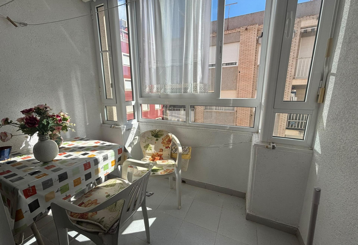 Rynek wtórny · Apartment · Torrevieja · Playa del cura