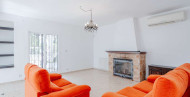 Resale · detached house · Costeres