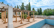 Resale · detached house · Costeres