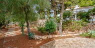 Resale · detached house · Costeres