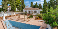 Resale · detached house · Costeres