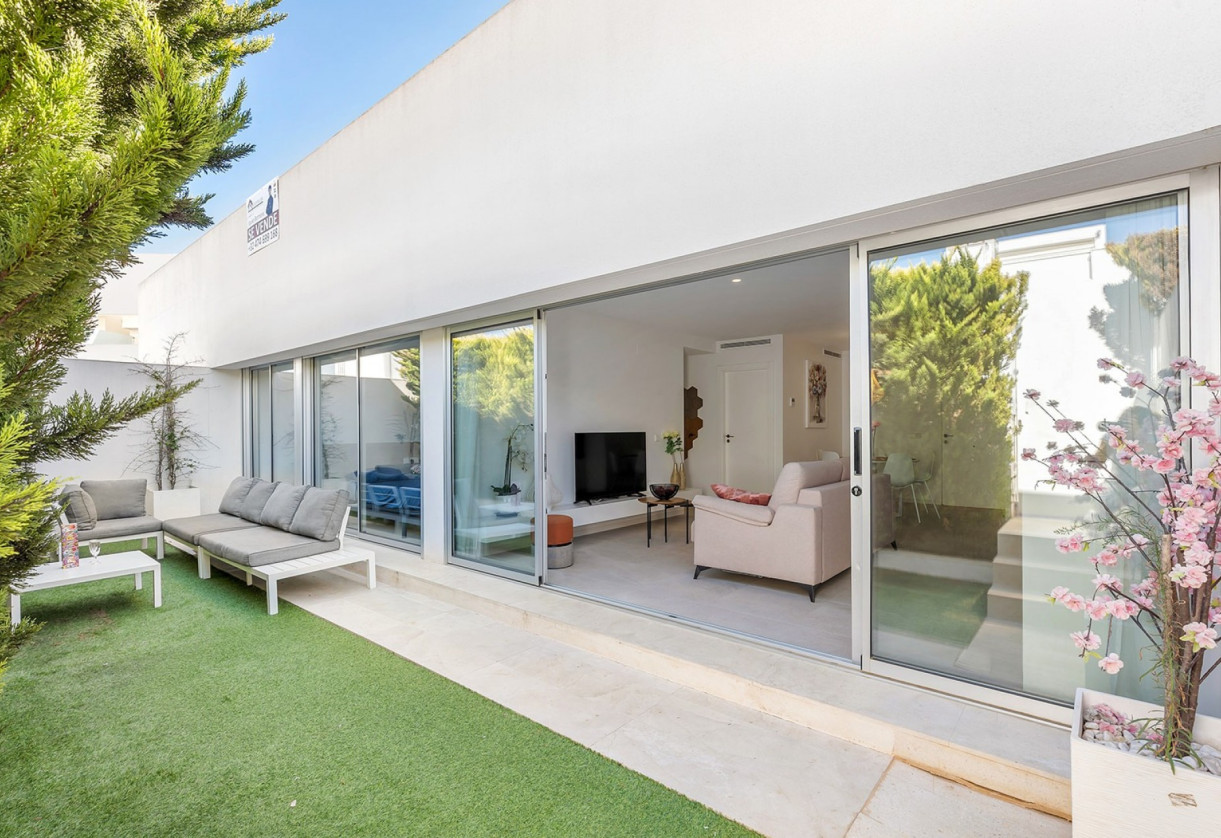 Sale · 1. Apartment / flat · Torrevieja · Los Balcones
