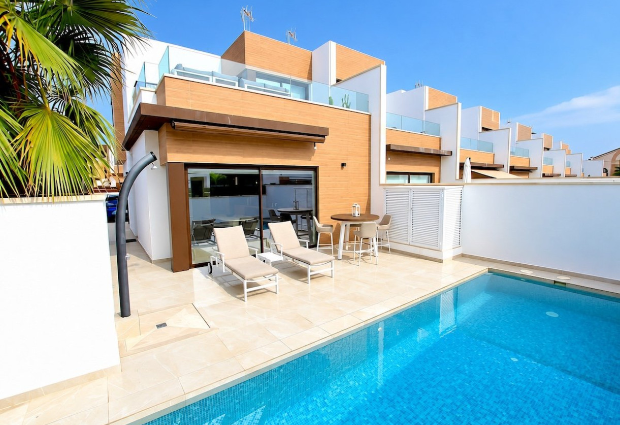 Resale · Villa · Algorfa - La Finca Golf