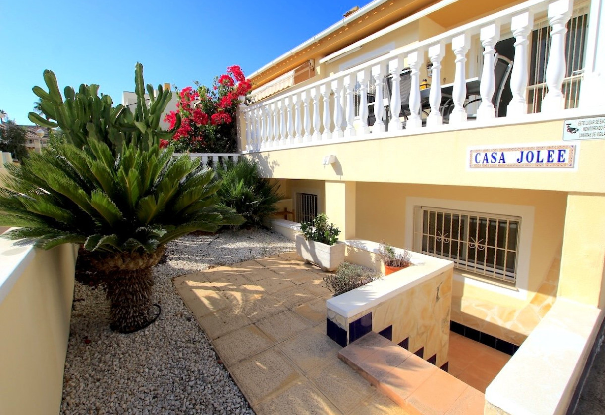 Sale · Villa · Benimar
